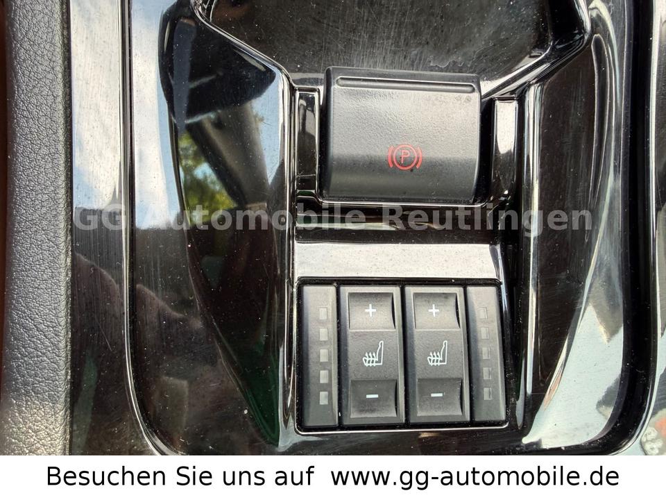 Ford S-Max 2011 — photo 28
