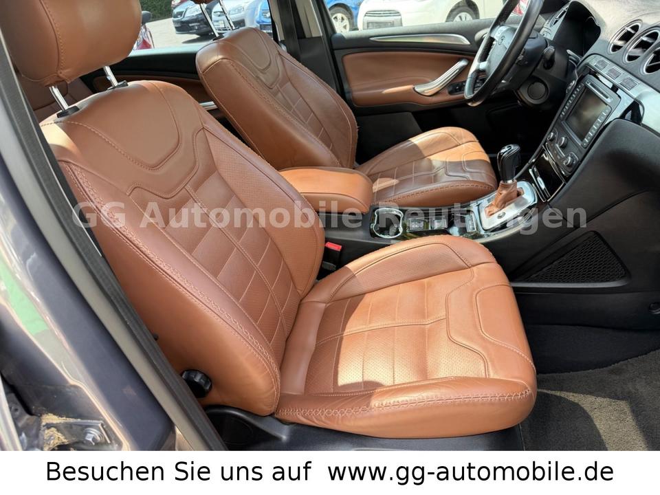 Ford S-Max 2011 — photo 30