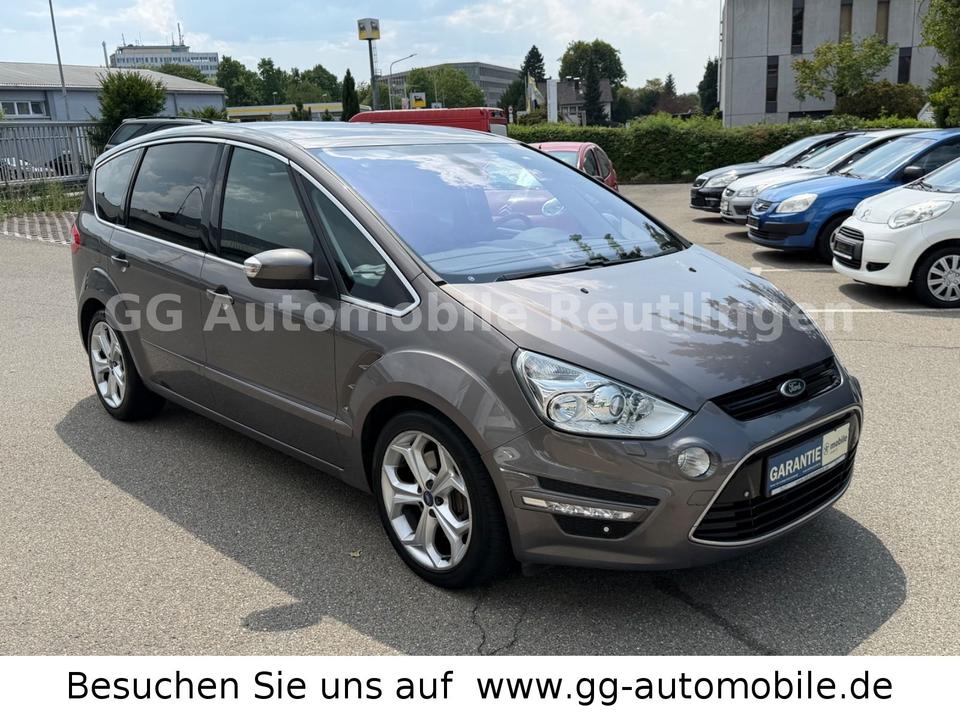 Ford S-Max 2011 — photo 34