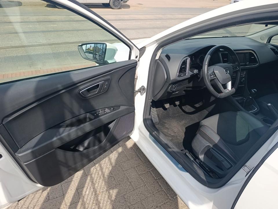 Seat Leon 2014 — photo 19