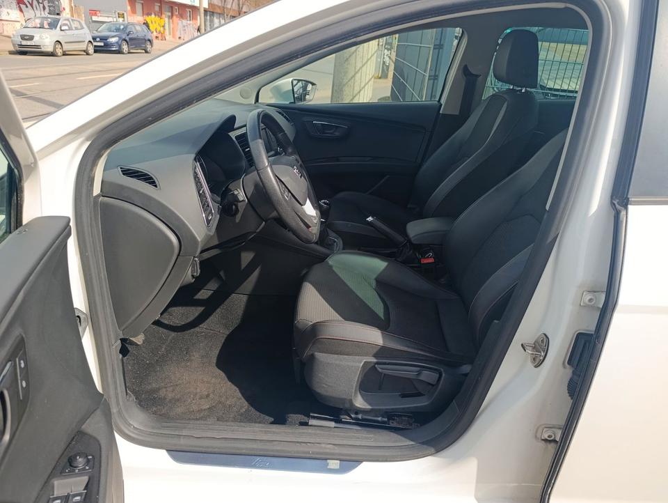 Seat Leon 2014 — photo 26