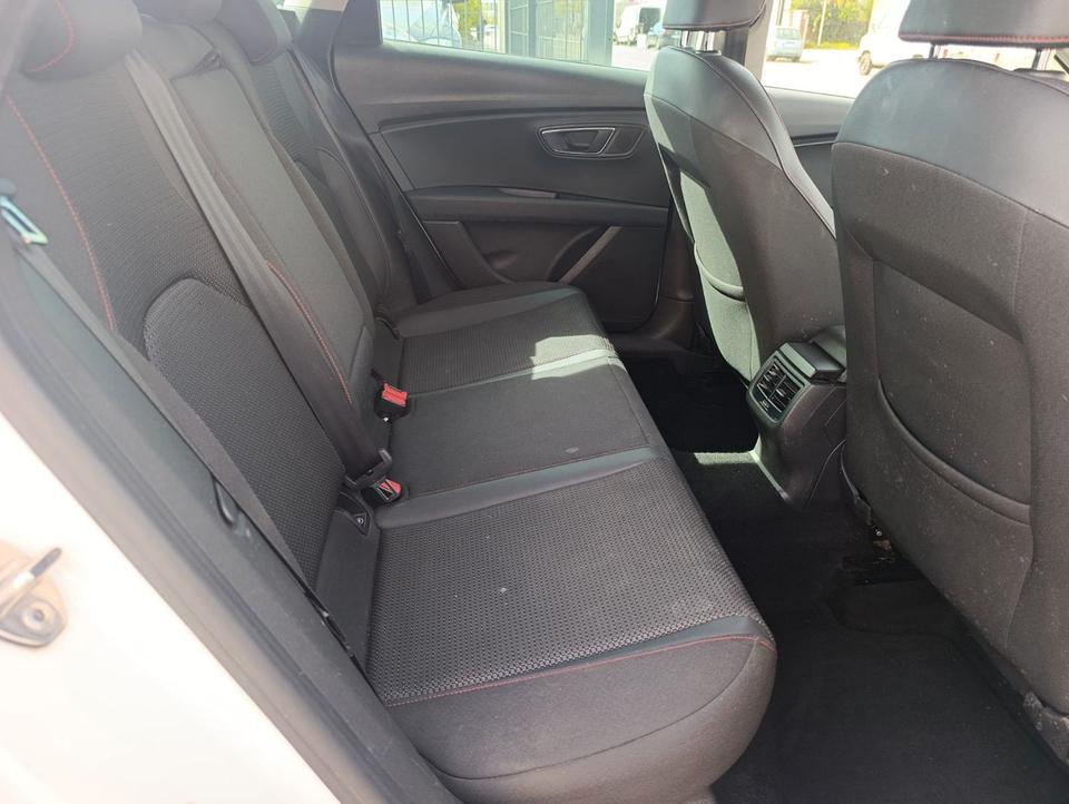 Seat Leon 2014 — photo 38
