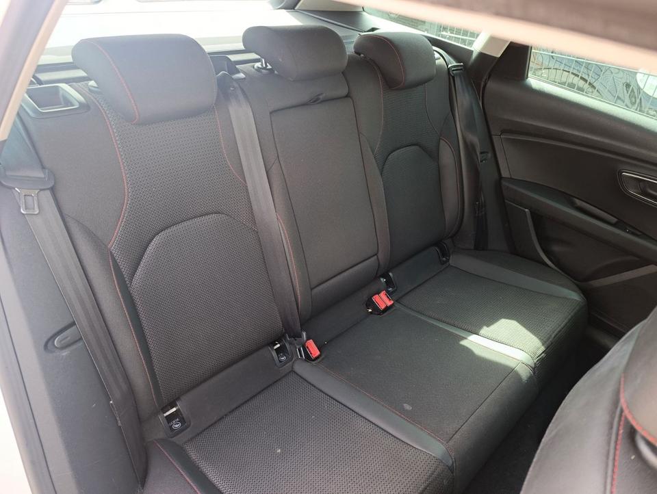 Seat Leon 2014 — photo 39