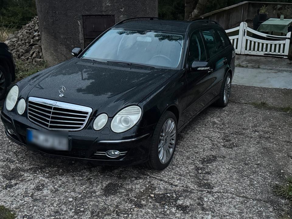 Mercedes Benz E 320 2008 — авто для ЗСУ з Європи