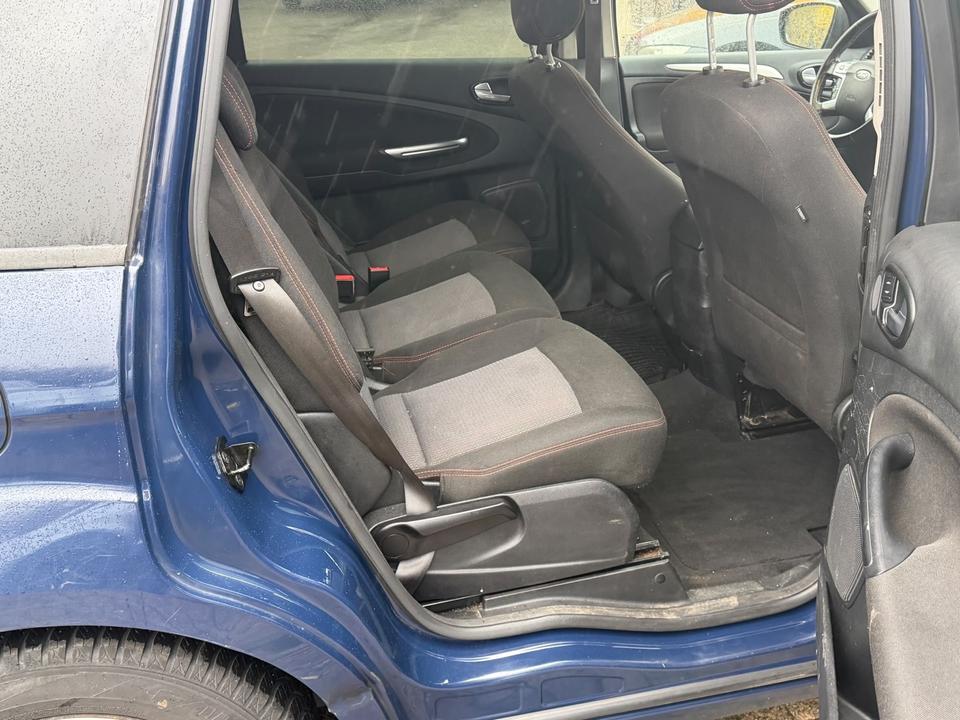 Ford S-Max 2012 — photo 7