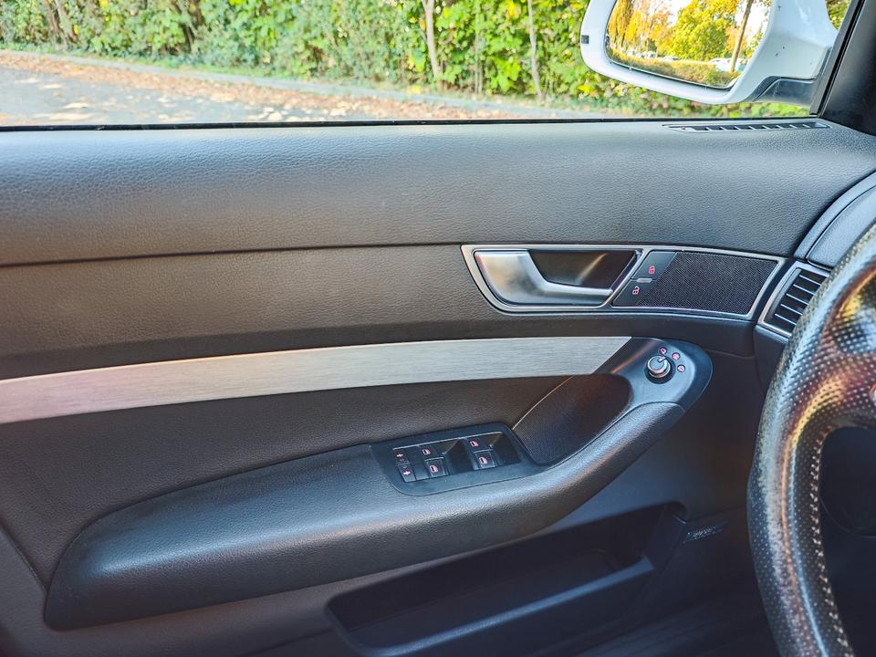 Audi A6 2011 — photo 15