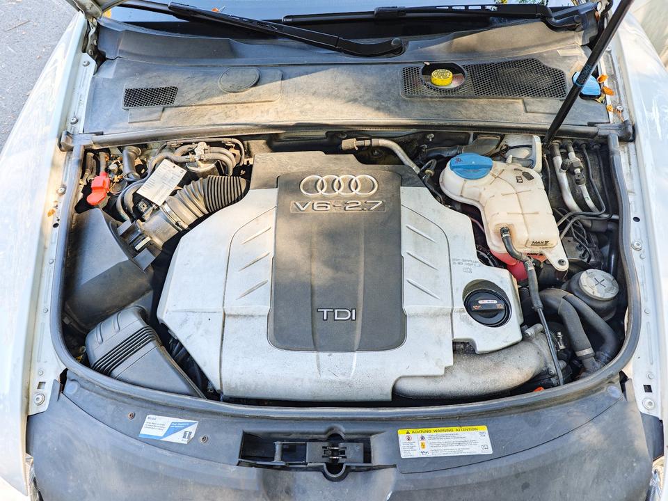 Audi A6 2011 — photo 8