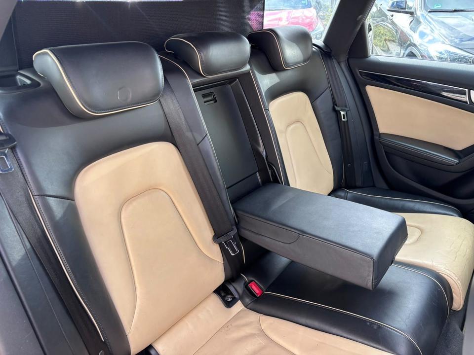 Audi A4 2011 — photo 13