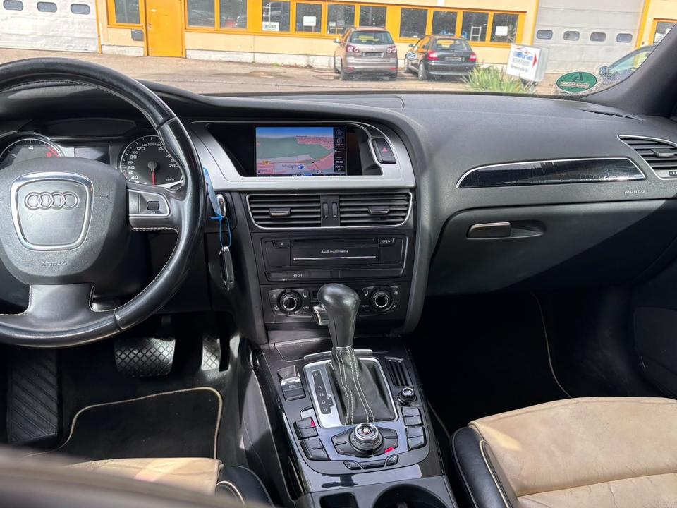 Audi A4 2011 — photo 17
