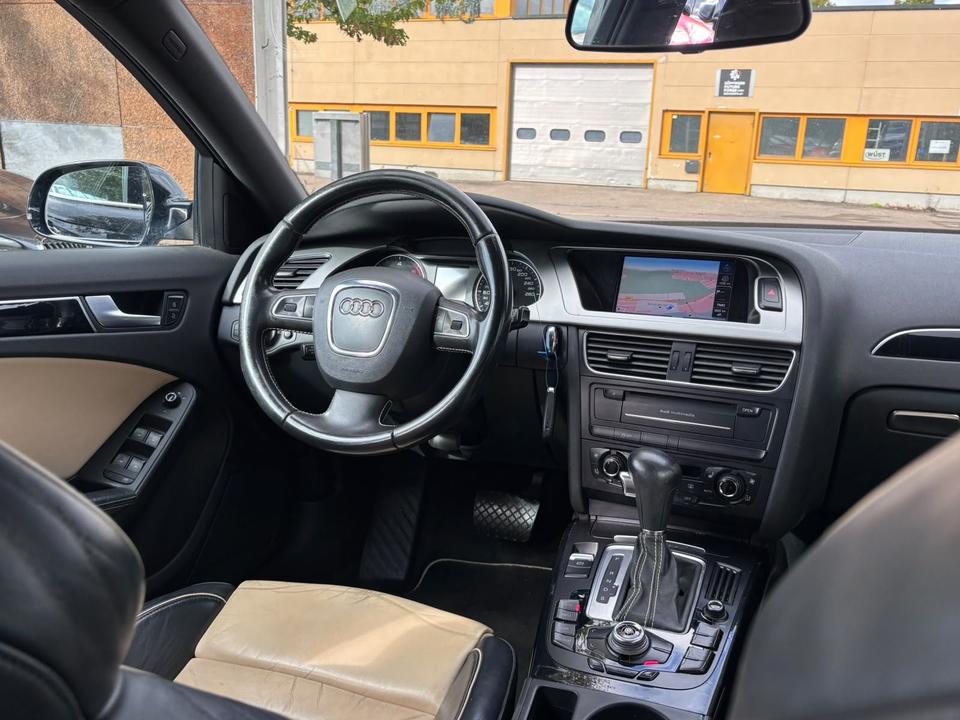 Audi A4 2011 — photo 19