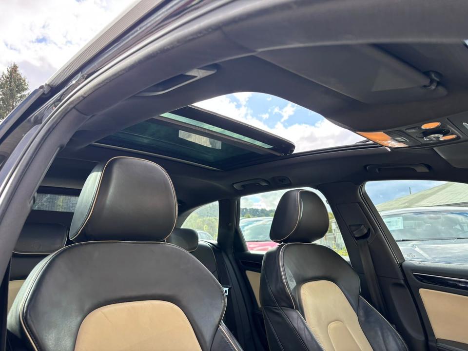 Audi A4 2011 — photo 23