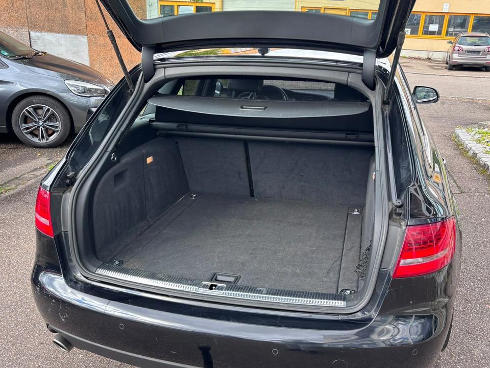 Audi A4 2011 — photo 27