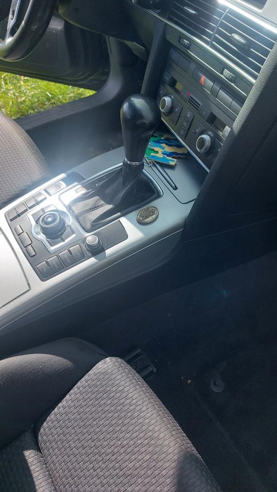 Audi A6 2011 — photo 14