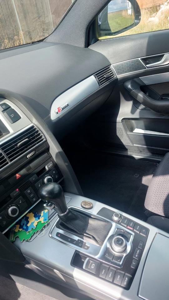 Audi A6 2011 — photo 16