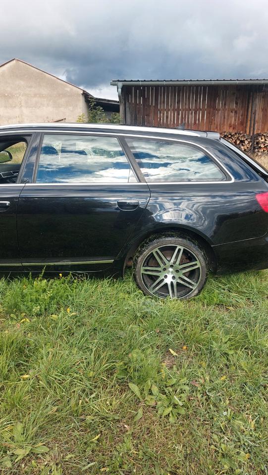 Audi A6 2011 — engine