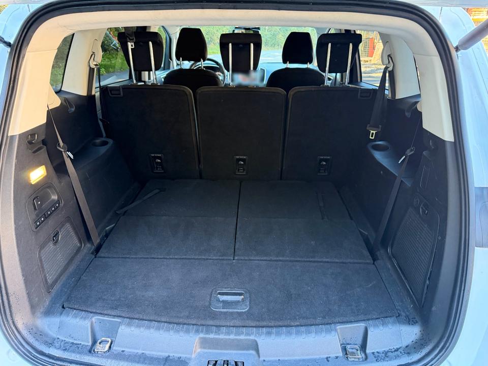 Ford S-Max 2015 — photo 14