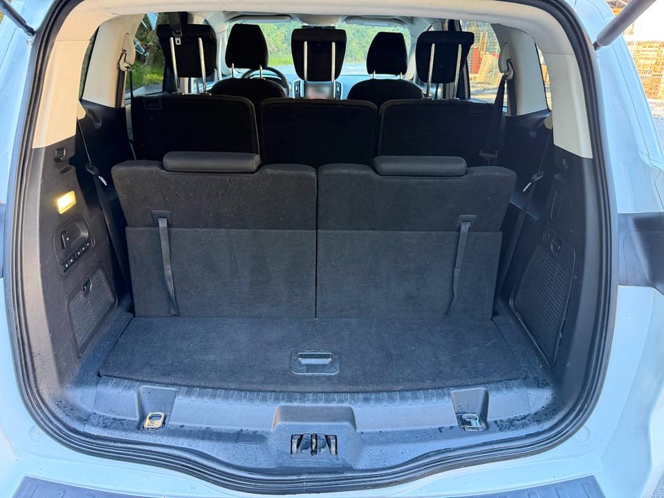 Ford S-Max 2015 — photo 15