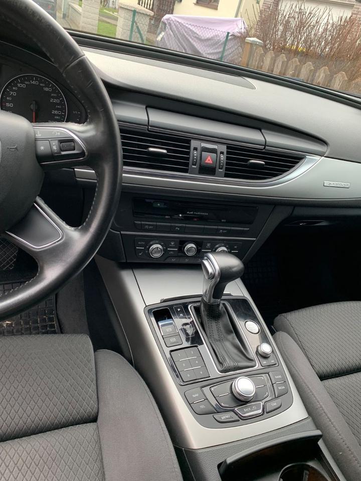 Audi A6 2011 — engine