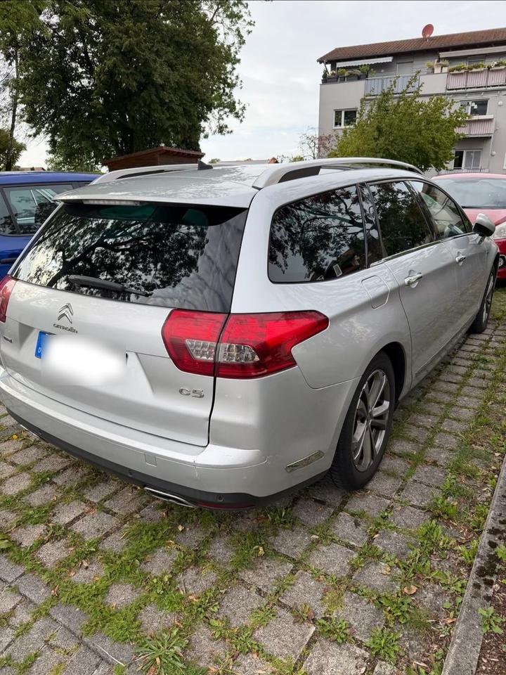 Citroen C5 2015 — interior