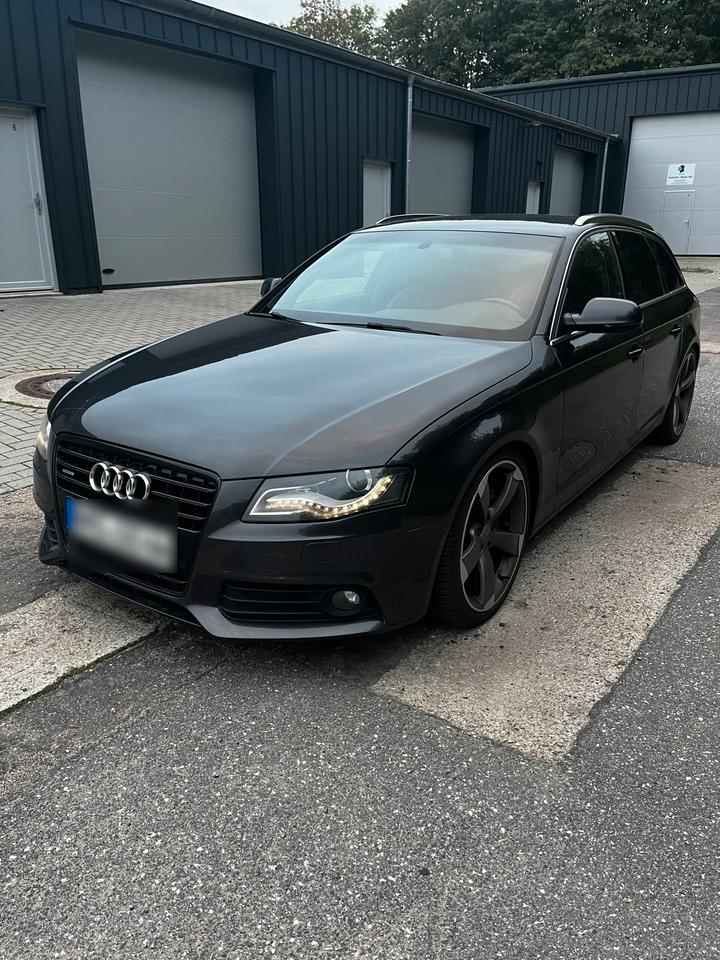 Audi A4 2010 — двигун