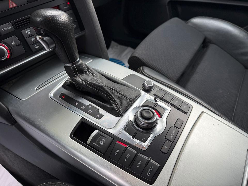Audi A6 2011 — photo 13