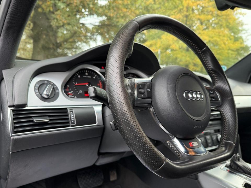 Audi A6 2011 — photo 16