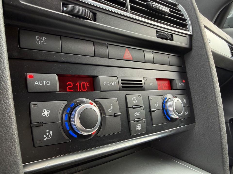 Audi A6 2011 — photo 21