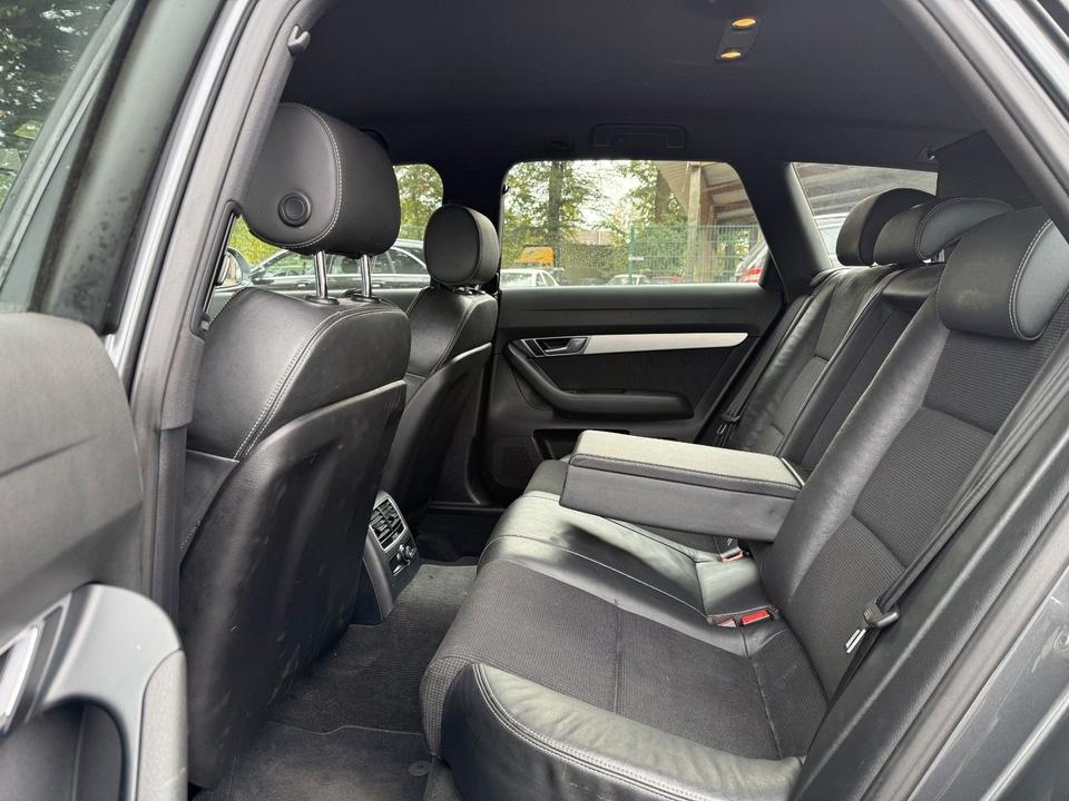 Audi A6 2011 — photo 22