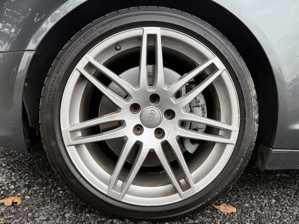 Audi A6 2011 — photo 27