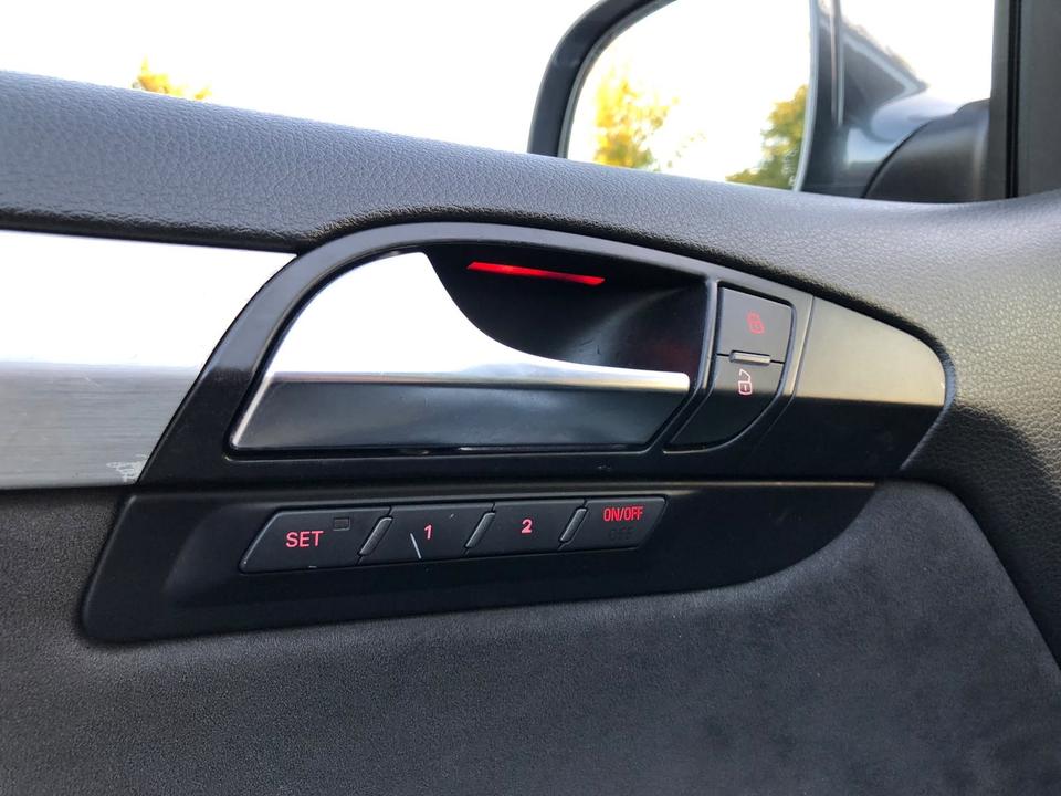 Audi Q7 2007 — photo 13