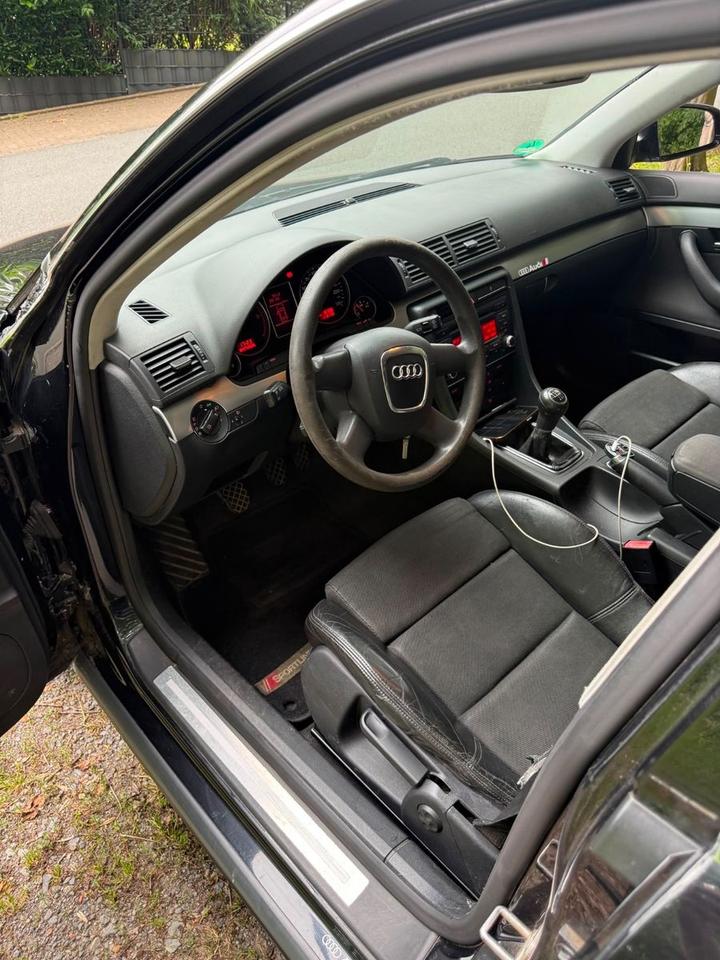 Audi A4 2007 — photo 7