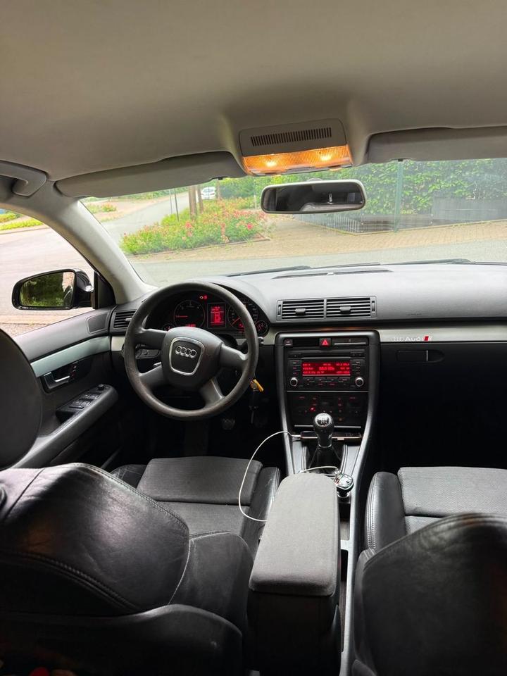 Audi A4 2007 — photo 8