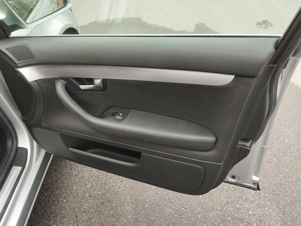Audi A4 2007 — photo 11