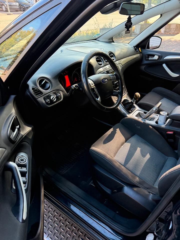 Volkswagen Weitere VW 2011 — photo 16