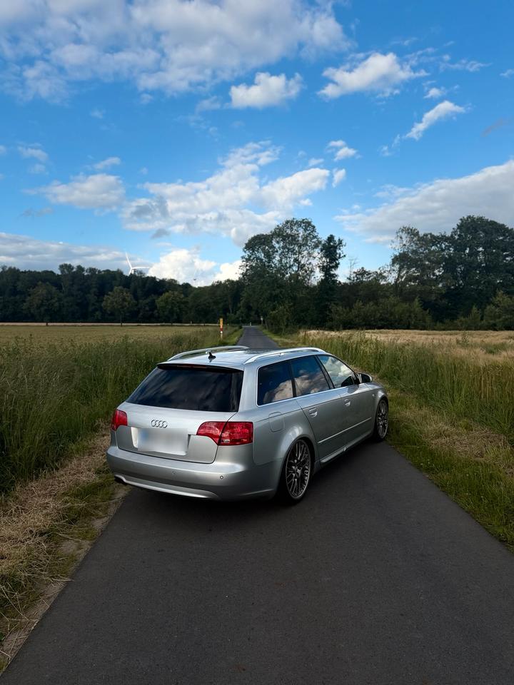 Audi A4 2007 — салон