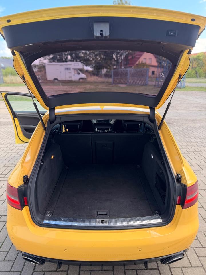 Audi A4 2009 — photo 18