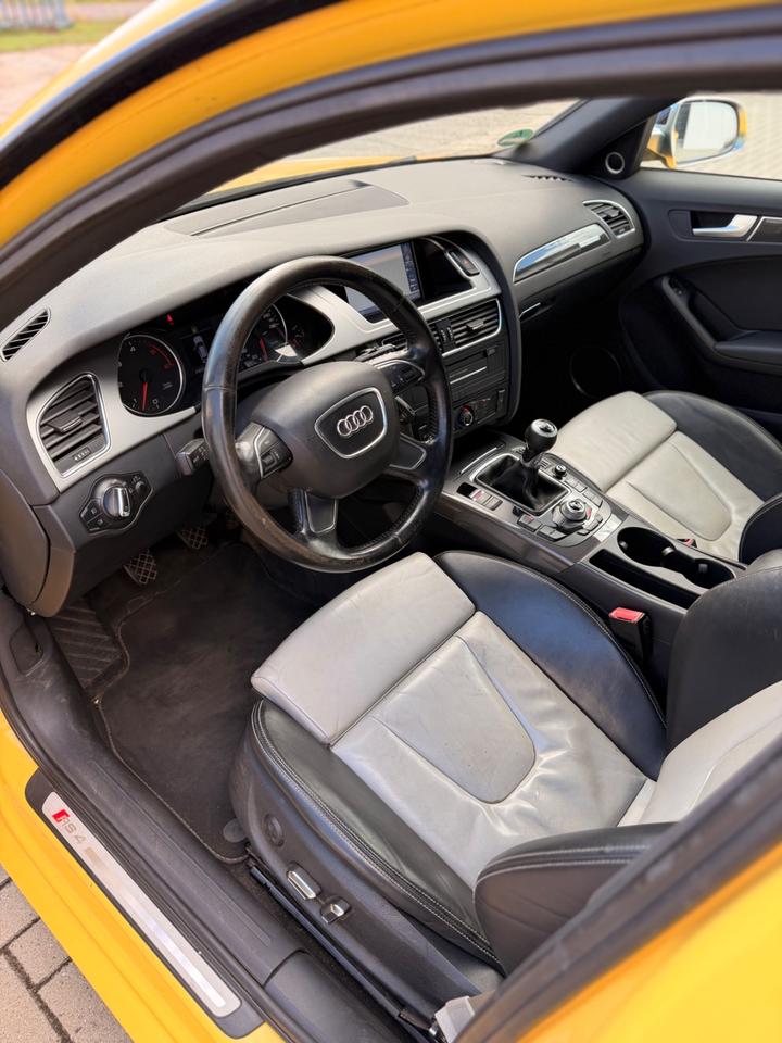 Audi A4 2009 — photo 5
