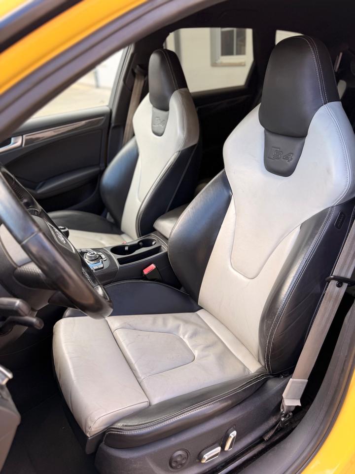 Audi A4 2009 — photo 6