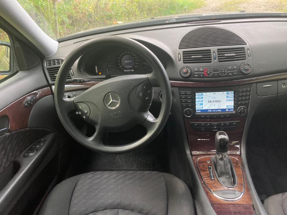 Mercedes Benz E 220 2004 — photo 5