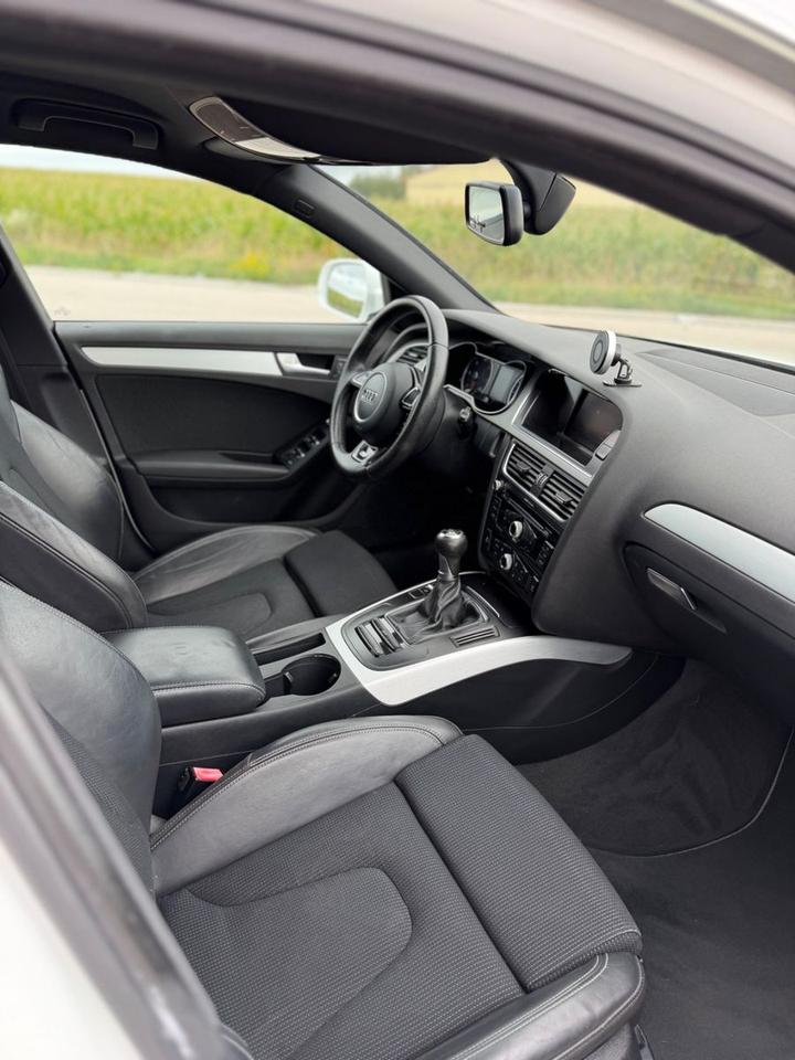 Audi A4 2013 — photo 11