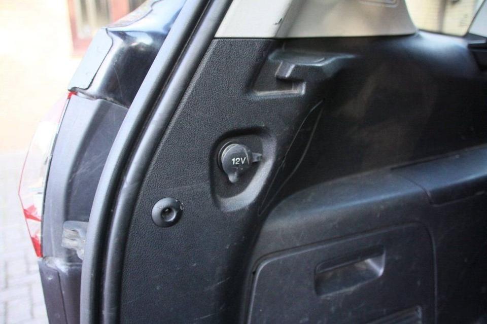 Ford S-Max 2011 — photo 10