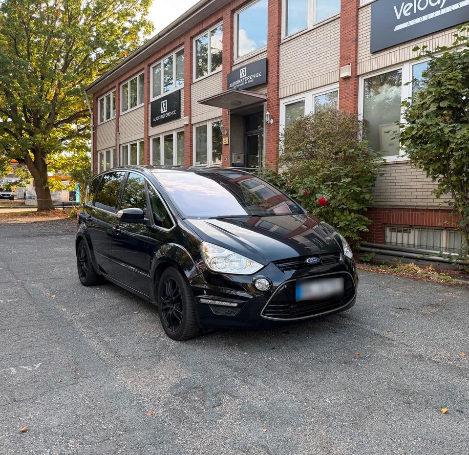 Ford S-Max 2014 — rear view