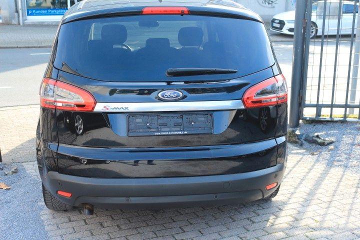 Ford S-Max 2014 — вигляд ззаду