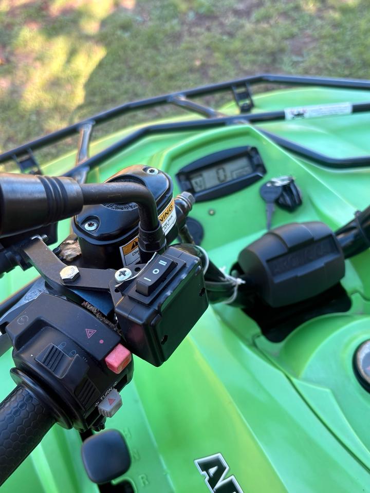 Weitere Motorräder Quad/Atv Arctic Cat 400 4x4 2009 — photo 7
