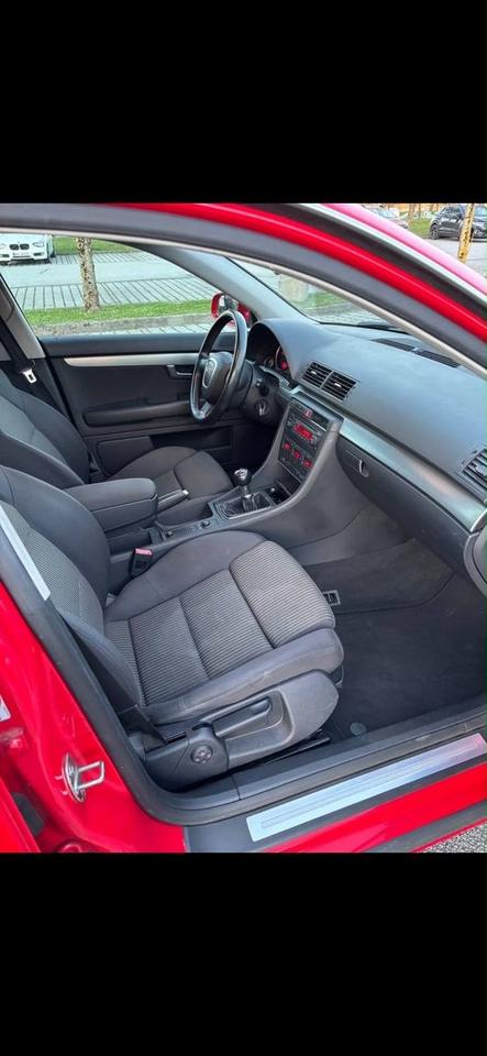 Audi A4 2005 — photo 8