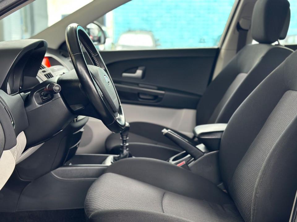 Kia Ceed 2009 — photo 13