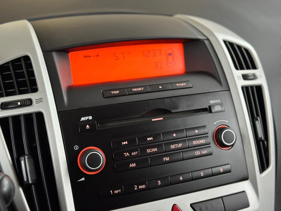 Kia Ceed 2009 — photo 29