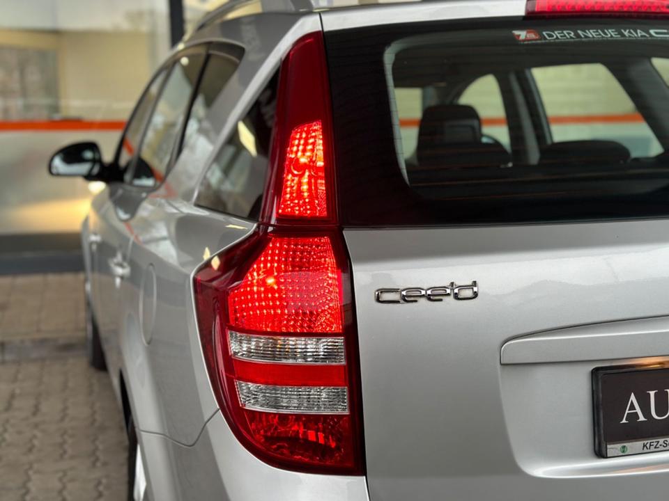 Kia Ceed 2009 — photo 35