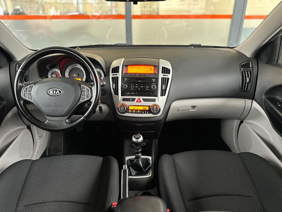Kia Ceed 2009 — photo 7