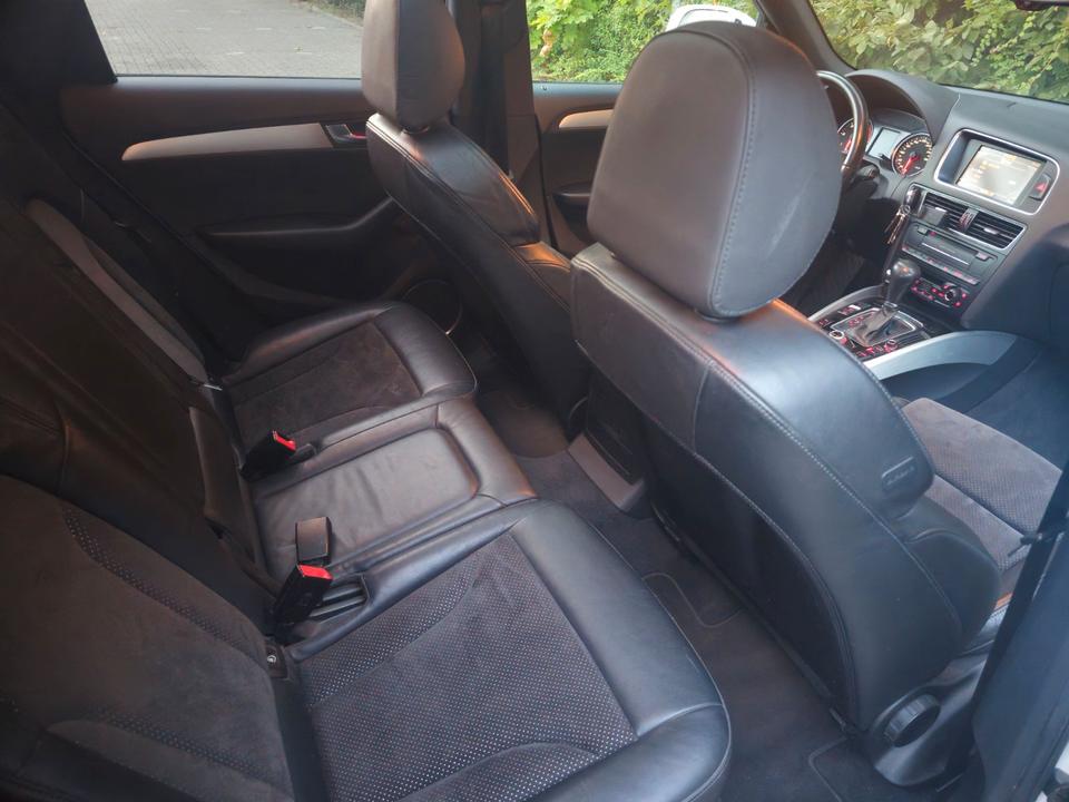 Audi Q5 2009 — photo 12